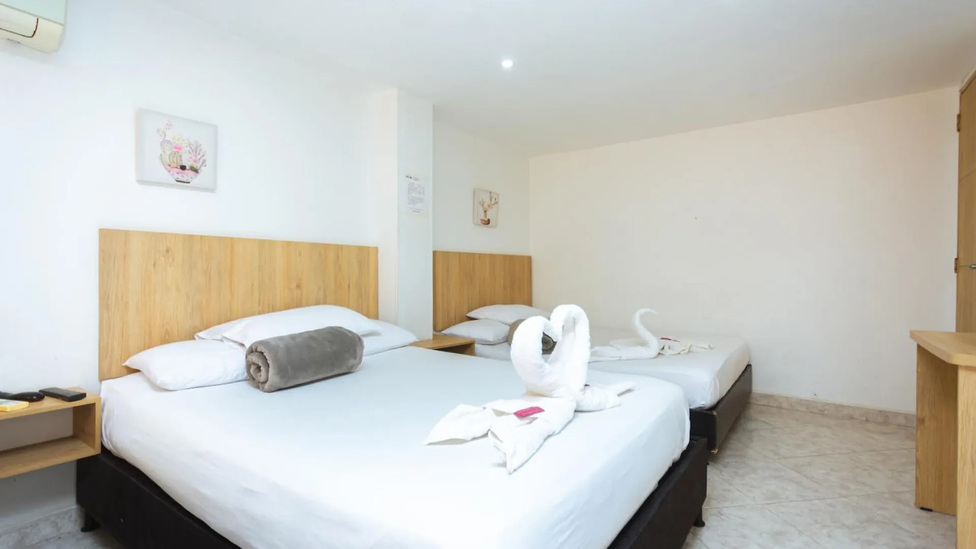 Hotel Colores Boutique Medellin 4*,  Colombia