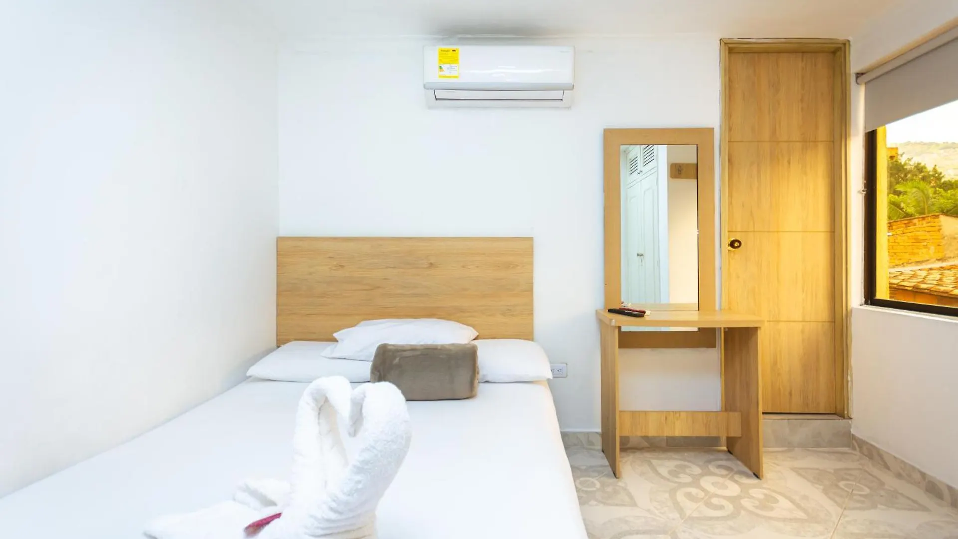 Hotel Colores Boutique 메딜린