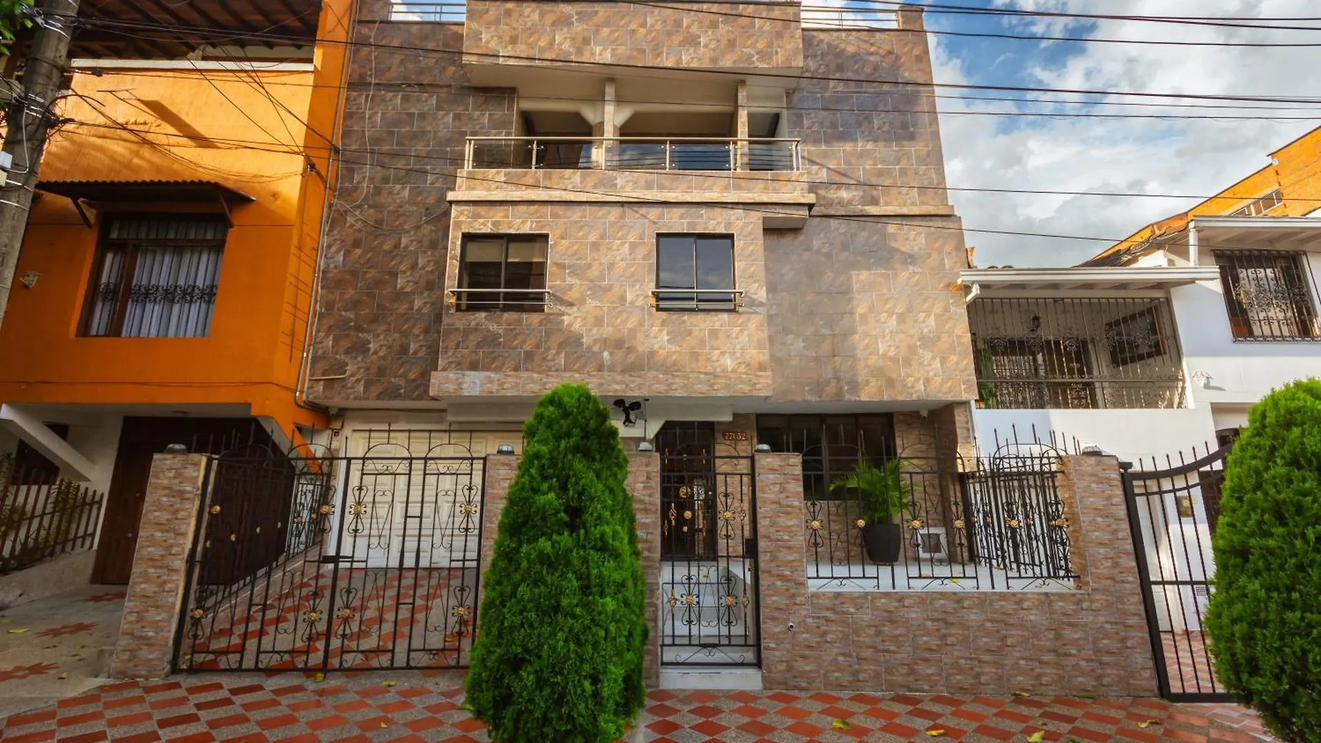 Hotel Colores Boutique 메딜린