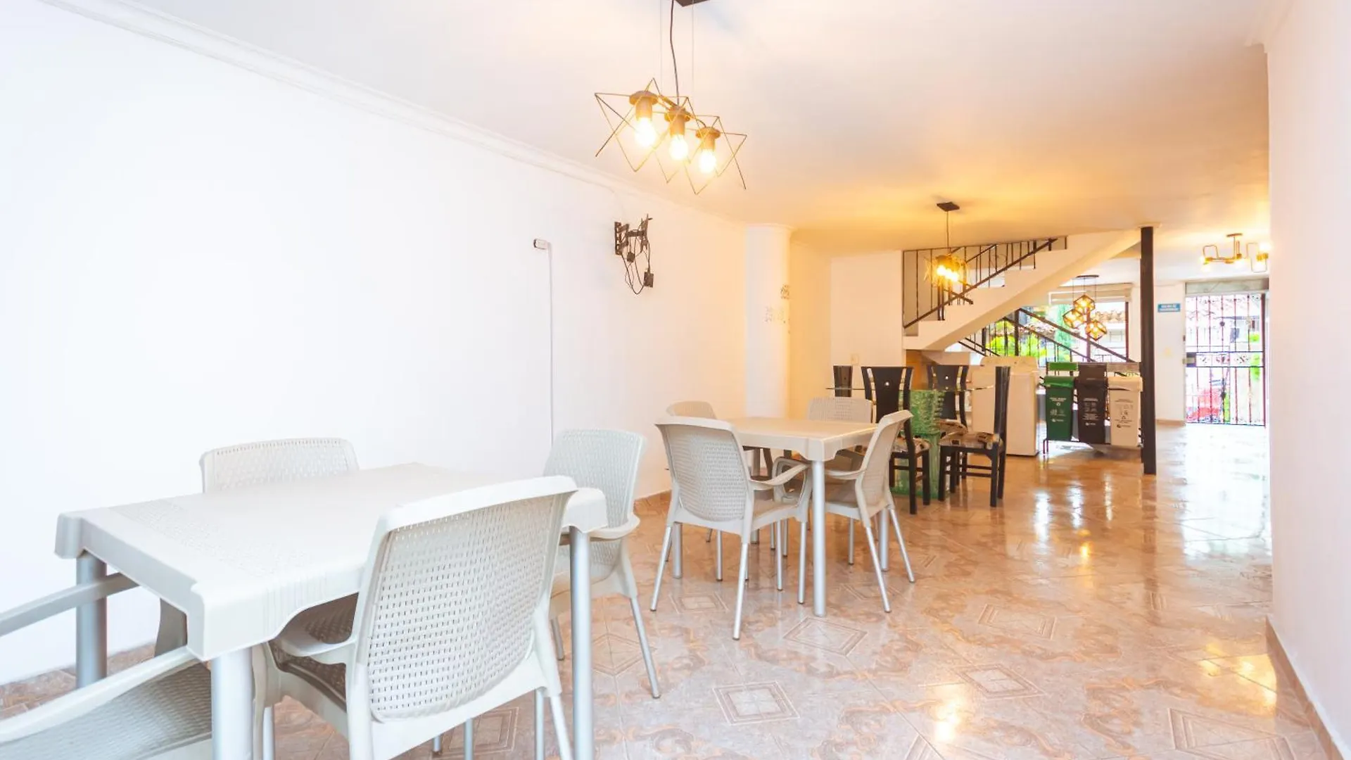 Hotel Colores Boutique 메딜린