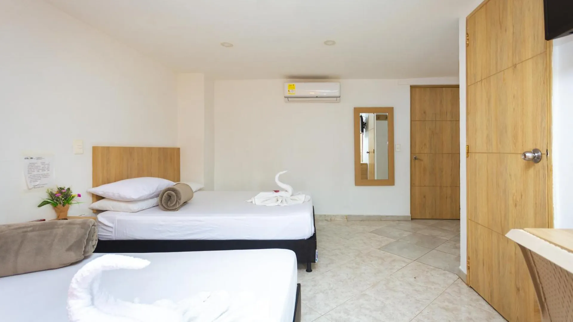 Hotel Colores Boutique 메딜린