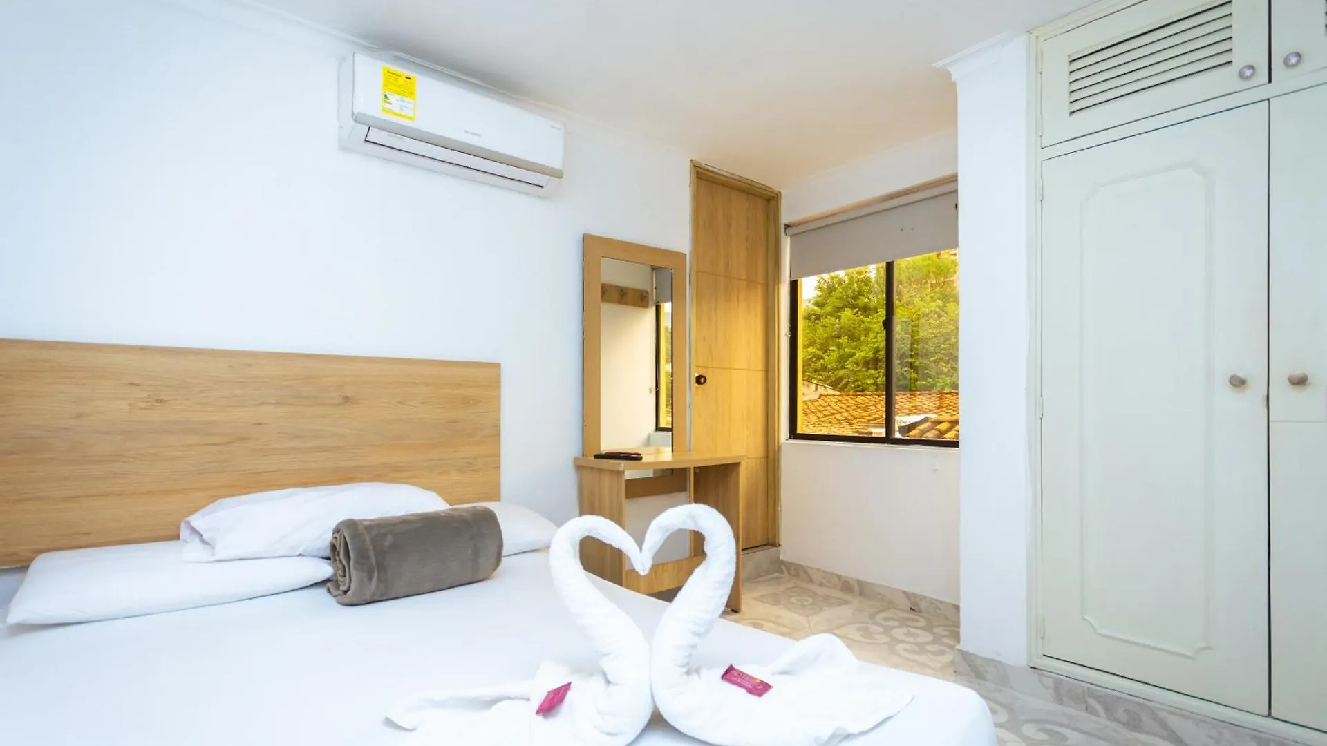 Hotel Colores Boutique 메딜린