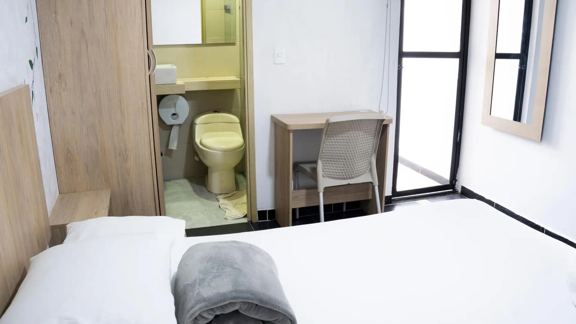 Hotel Colores Boutique 메딜린